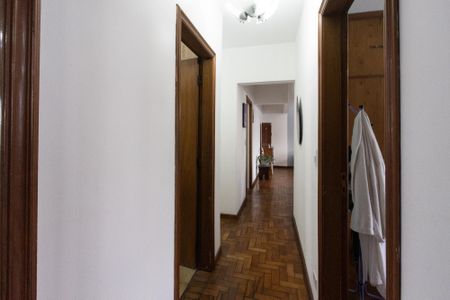 Apartamento à venda com 110m², 3 quartos e 2 vagas Apartamento à venda com 110m², 3 quartos e 2 vagasCorredor