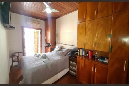 Casa à venda com 250m², 3 quartos e 6 vagas