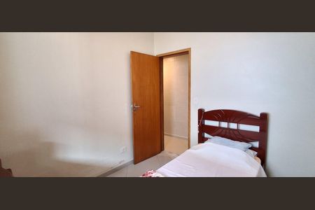 Casa à venda com 228m², 2 quartos e 2 vagas Casa à venda com 228m², 2 quartos e 2 vagasQuarto 2