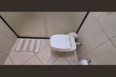 Casa à venda com 228m², 2 quartos e 2 vagas Casa à venda com 228m², 2 quartos e 2 vagasBanheiro Social