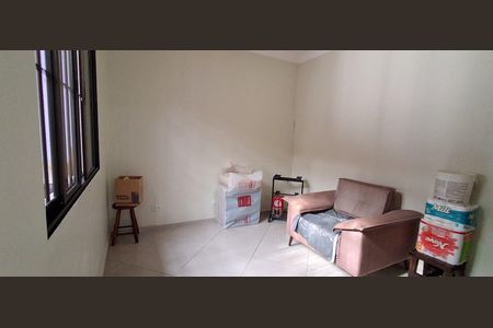 Casa à venda com 228m², 2 quartos e 2 vagas Casa à venda com 228m², 2 quartos e 2 vagasQuarto de Serviço