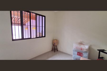 Casa à venda com 228m², 2 quartos e 2 vagas Casa à venda com 228m², 2 quartos e 2 vagasQuarto de Serviço