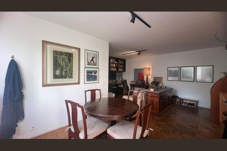 Apartamento à venda com 96m², 3 quartos e sem vaga Apartamento à venda com 96m², 3 quartos e sem vagaSala de Jantar