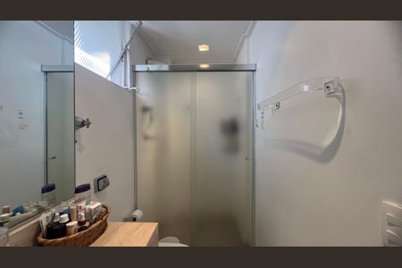 Apartamento à venda com 96m², 3 quartos e sem vaga Apartamento à venda com 96m², 3 quartos e sem vagaBanheiro da Suíte