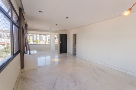 Apartamento à venda com 158m², 4 quartos e 2 vagas Apartamento à venda com 158m², 4 quartos e 2 vagasSala