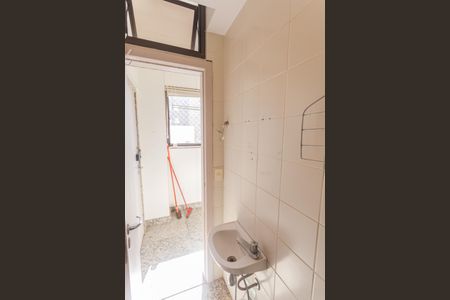 Apartamento à venda com 158m², 4 quartos e 2 vagas Apartamento à venda com 158m², 4 quartos e 2 vagasBanheiro de serviço