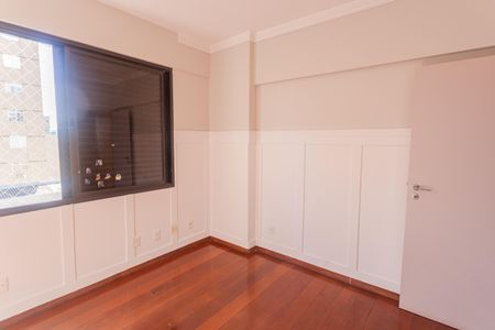 Apartamento à venda com 158m², 4 quartos e 2 vagas Apartamento à venda com 158m², 4 quartos e 2 vagasQuarto 3