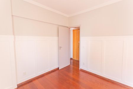Apartamento à venda com 158m², 4 quartos e 2 vagas Apartamento à venda com 158m², 4 quartos e 2 vagasQuarto 3