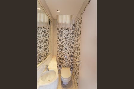 Apartamento à venda com 158m², 4 quartos e 2 vagas Apartamento à venda com 158m², 4 quartos e 2 vagasLavabo na Sala