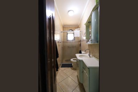 Casa à venda com 250m², 3 quartos e 3 vagas Casa à venda com 250m², 3 quartos e 3 vagasBanheiro suíte 1