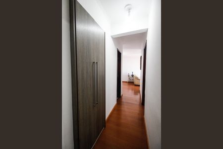 Apartamento à venda com 87m², 2 quartos e 2 vagasCorredor