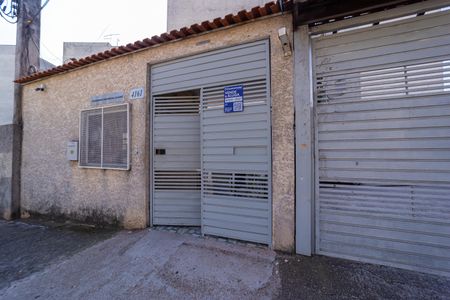 Apartamento à venda com 42m², 2 quartos e sem vaga Apartamento à venda com 42m², 2 quartos e sem vagaFachada