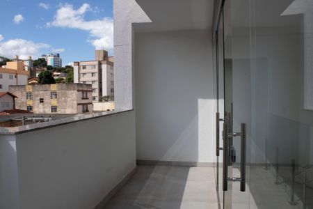 Apartamento à venda com 130m², 2 quartos e 2 vagasCobertura