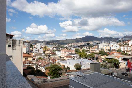 Apartamento à venda com 130m², 2 quartos e 2 vagasVista