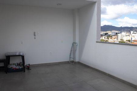 Apartamento à venda com 130m², 2 quartos e 2 vagasÁrea de Serviço