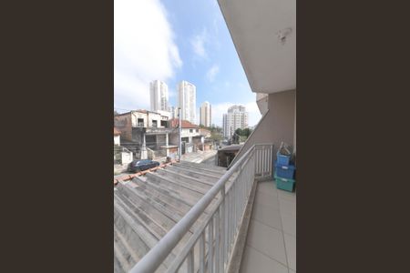 Casa à venda com 120m², 2 quartos e 2 vagas Casa à venda com 120m², 2 quartos e 2 vagasQuarto 2 - Varanda