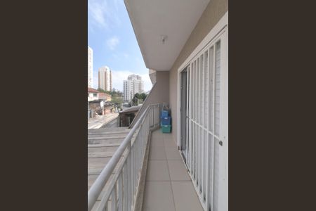 Casa à venda com 120m², 2 quartos e 2 vagas Casa à venda com 120m², 2 quartos e 2 vagasQuarto 2 - Varanda