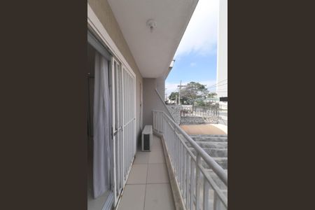 Casa à venda com 120m², 2 quartos e 2 vagas Casa à venda com 120m², 2 quartos e 2 vagasQuarto 2 - Varanda