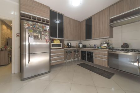 Casa à venda com 120m², 2 quartos e 2 vagas Casa à venda com 120m², 2 quartos e 2 vagasCozinha