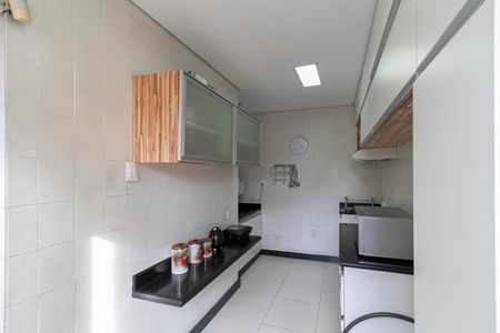 Casa à venda com 250m², 3 quartos e 2 vagas Casa à venda com 250m², 3 quartos e 2 vagasCozinha