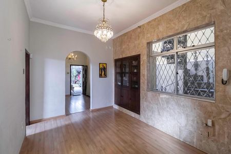 Casa à venda com 250m², 3 quartos e 2 vagas Casa à venda com 250m², 3 quartos e 2 vagasCopa