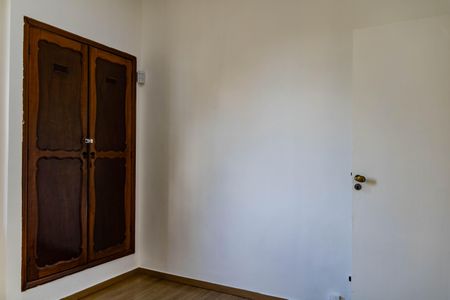 Casa à venda com 250m², 3 quartos e 2 vagas Casa à venda com 250m², 3 quartos e 2 vagasQuarto 2