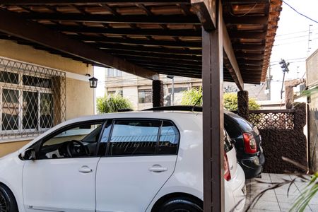 Casa à venda com 250m², 3 quartos e 2 vagas Casa à venda com 250m², 3 quartos e 2 vagasGaragem