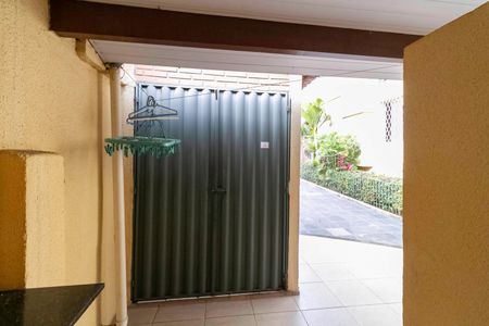 Casa à venda com 250m², 3 quartos e 2 vagas Casa à venda com 250m², 3 quartos e 2 vagasQuintal