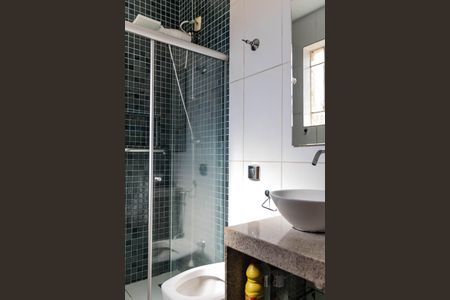 Casa à venda com 250m², 3 quartos e 2 vagas Casa à venda com 250m², 3 quartos e 2 vagasBanheiro