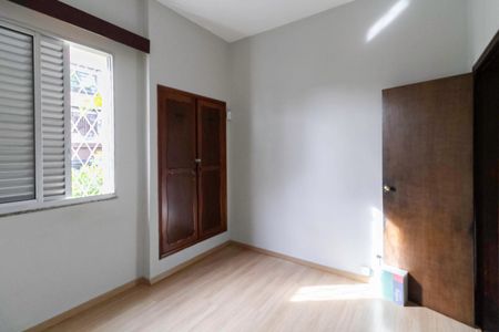 Casa à venda com 250m², 3 quartos e 2 vagas Casa à venda com 250m², 3 quartos e 2 vagasQuarto 2