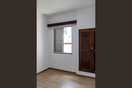Casa à venda com 250m², 3 quartos e 2 vagas Casa à venda com 250m², 3 quartos e 2 vagasQuarto 2