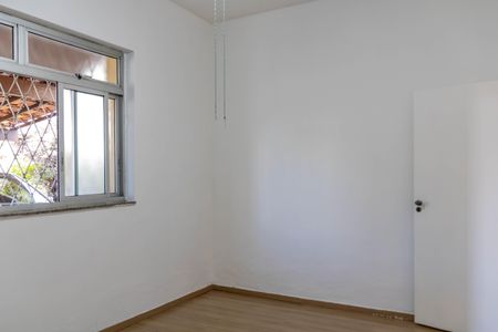 Casa à venda com 250m², 3 quartos e 2 vagas Casa à venda com 250m², 3 quartos e 2 vagasQuarto 1