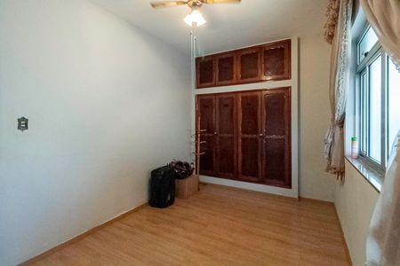 Casa à venda com 250m², 3 quartos e 2 vagas Casa à venda com 250m², 3 quartos e 2 vagasQuarto 1