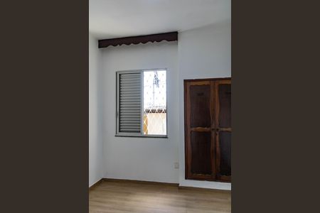 Casa à venda com 250m², 3 quartos e 2 vagas Casa à venda com 250m², 3 quartos e 2 vagasQuarto 3