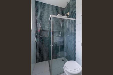 Casa à venda com 250m², 3 quartos e 2 vagas Casa à venda com 250m², 3 quartos e 2 vagasBanheiro social