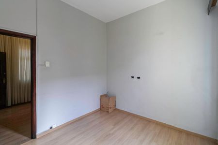 Casa à venda com 250m², 3 quartos e 2 vagas Casa à venda com 250m², 3 quartos e 2 vagasQuarto 2