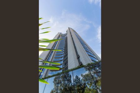 Apartamento à venda com 70m², 2 quartos e 2 vagasFachada do bloco