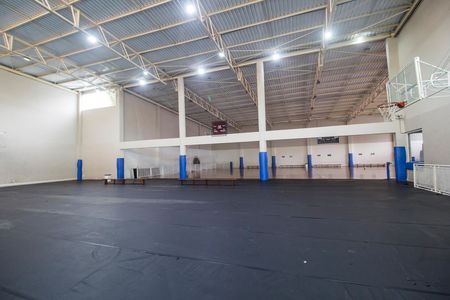 Casa de condomínio à venda com 390m², 4 quartos e 2 vagas Casa de condomínio à venda com 390m², 4 quartos e 2 vagasÁrea comum