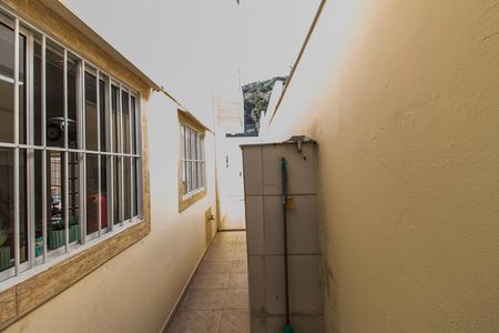 Casa de condomínio à venda com 390m², 4 quartos e 2 vagas Casa de condomínio à venda com 390m², 4 quartos e 2 vagasÁrea de Serviço