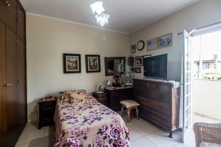Casa de condomínio à venda com 390m², 4 quartos e 2 vagas Casa de condomínio à venda com 390m², 4 quartos e 2 vagasSuíte 1