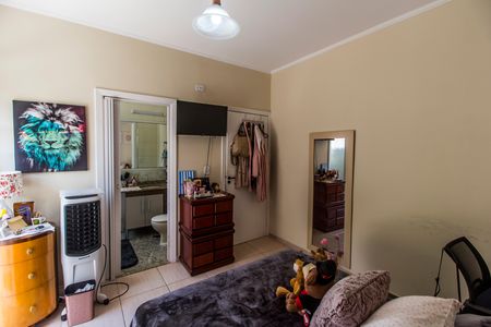 Casa de condomínio à venda com 390m², 4 quartos e 2 vagas Casa de condomínio à venda com 390m², 4 quartos e 2 vagasSuíte 3