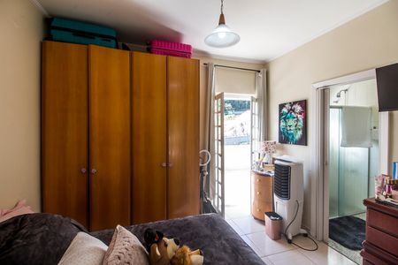 Casa de condomínio à venda com 390m², 4 quartos e 2 vagas Casa de condomínio à venda com 390m², 4 quartos e 2 vagasSuíte 3