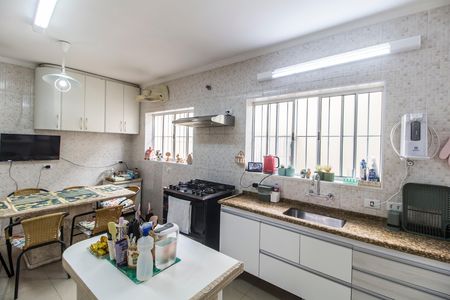 Casa de condomínio à venda com 390m², 4 quartos e 2 vagas Casa de condomínio à venda com 390m², 4 quartos e 2 vagasCozinha