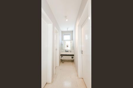 Casa de condomínio para alugar com 377m², 3 quartos e 2 vagasBanheiro da Área Gourmet