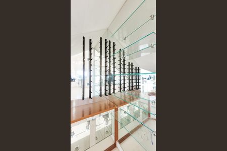 Casa de condomínio para alugar com 377m², 3 quartos e 2 vagasAdega