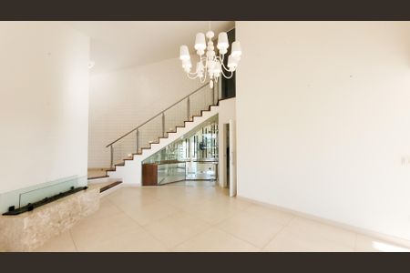 Casa de condomínio para alugar com 377m², 3 quartos e 2 vagasSala