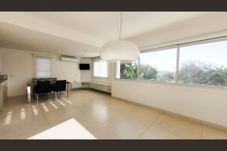 Casa de condomínio para alugar com 377m², 3 quartos e 2 vagasSala de Jantar