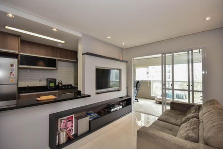 Apartamento à venda com 75m², 2 quartos e 1 vaga Apartamento à venda com 75m², 2 quartos e 1 vagaSala de Tv