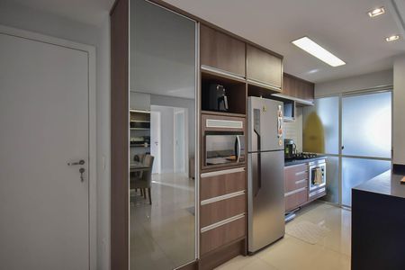Apartamento à venda com 75m², 2 quartos e 1 vaga Apartamento à venda com 75m², 2 quartos e 1 vagaCozinha