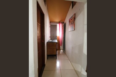 Casa à venda com 122m², 2 quartos e 2 vagasCorredor Quarto